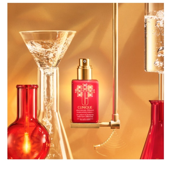 SPECIAL EDITION CLINIQUE DRAMATICALLY DIFFERENT MOISTURIZING LOTIO… - Picture 10 of 10